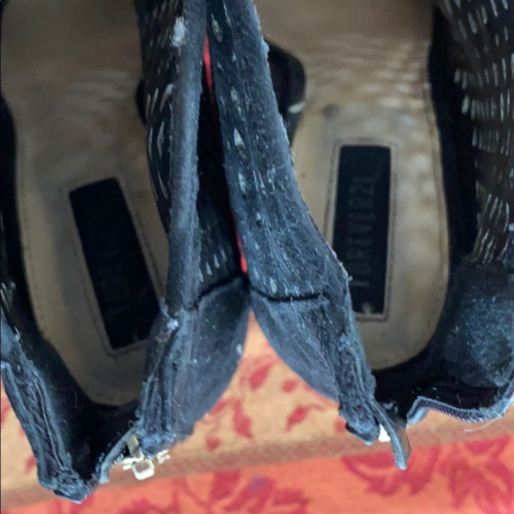 Forever 22 black net heels - Picture 4 of 4